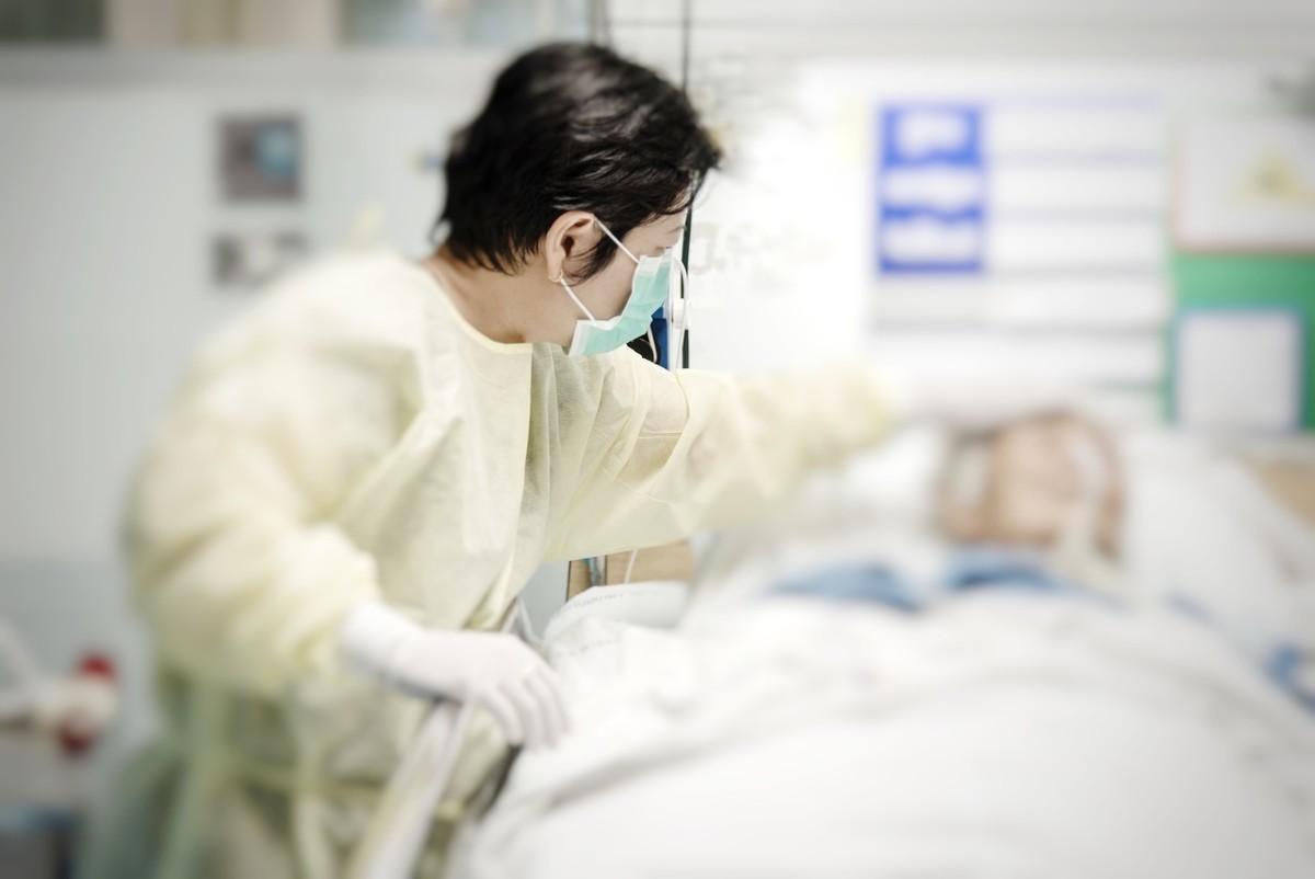 新冠肺炎病毒最早报告揭秘疫情起源与全球应对策略