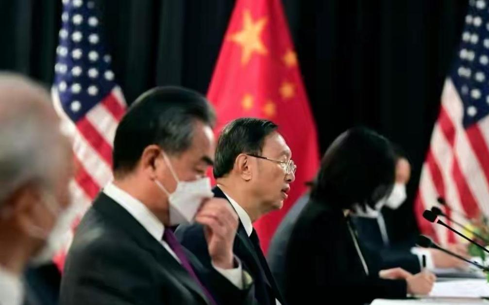 人民日报早期在美国的传播之声及其影响