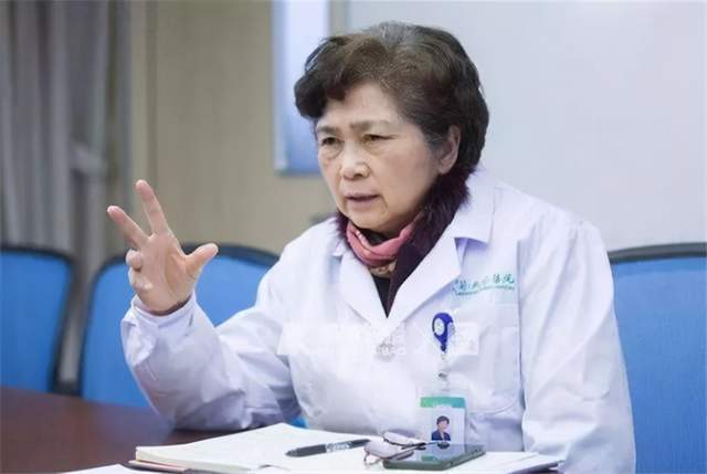 李兰娟院士，疫情中的先行者与最早预警者