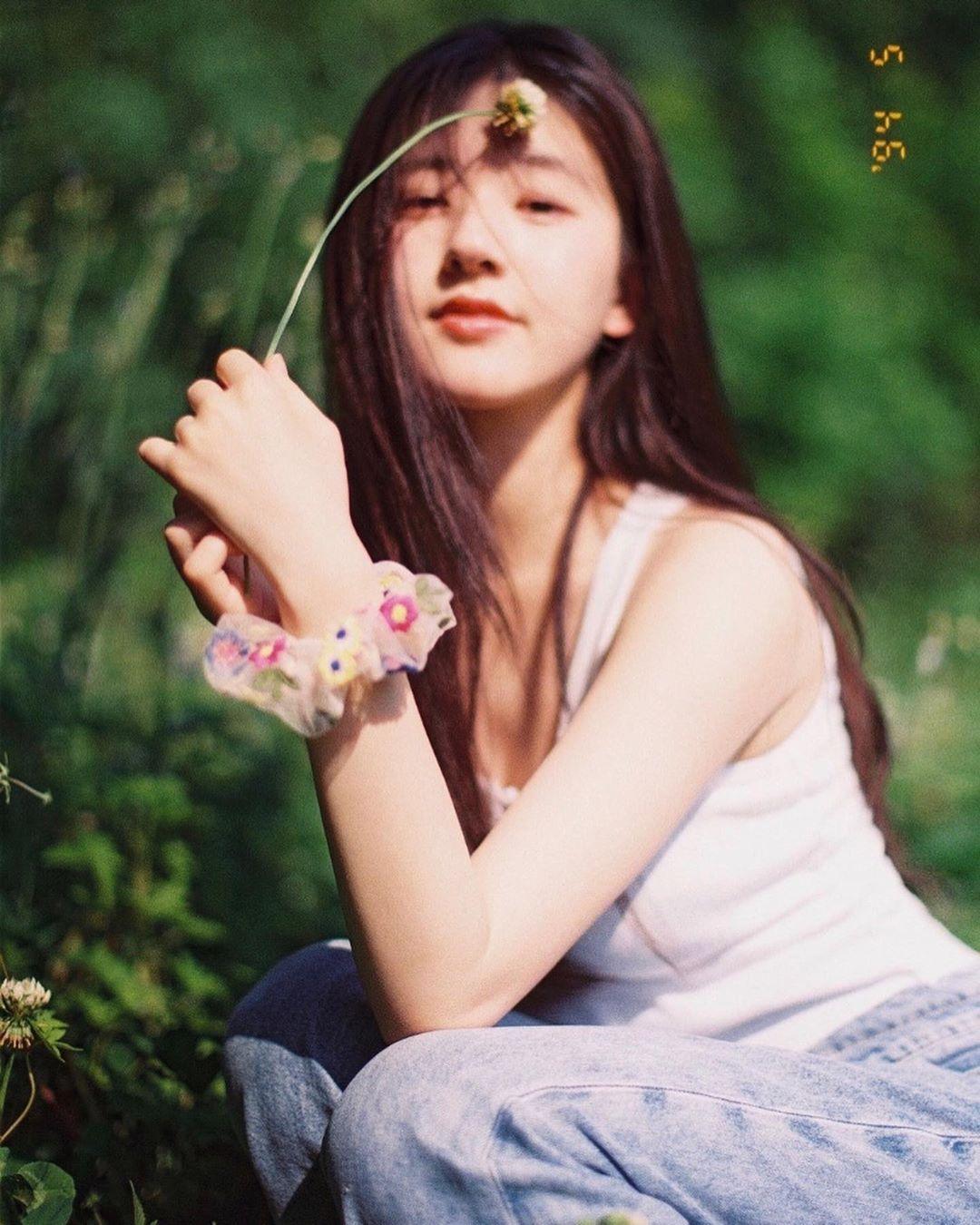 赵露思早期侧颜照揭秘，探寻美丽背后的故事
